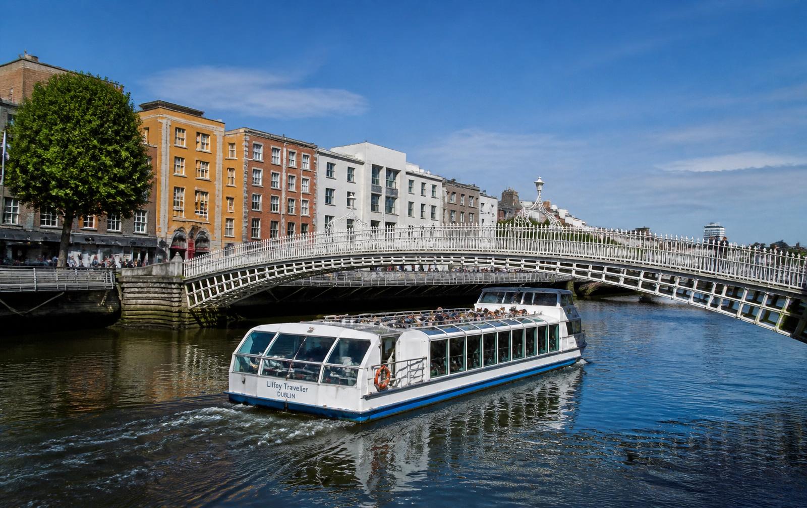 Dublin Sightseeing Cruise
