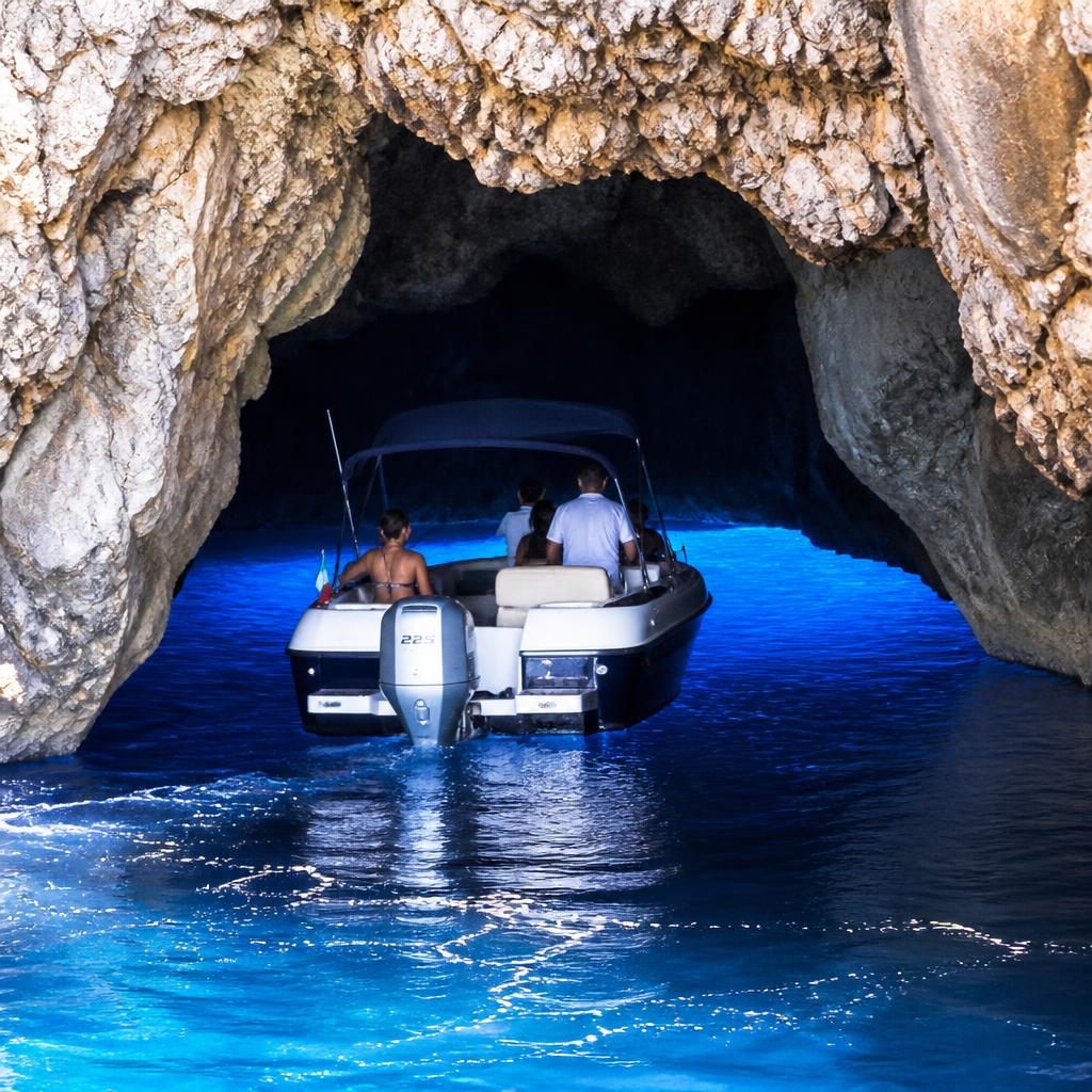 7 Caves & Blue Cave Speedboat Tour